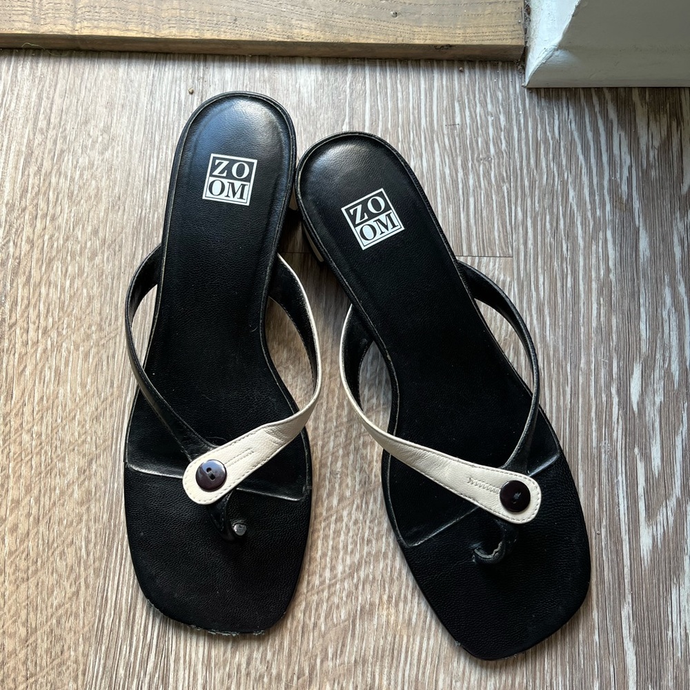 Yin Yang kitten heels